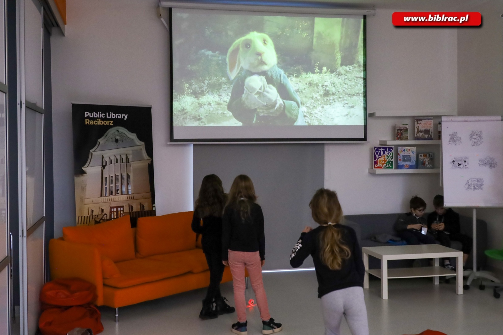 Zdjęcie w galerii na portalu naszraciborz.pl: Podróż do krainy czarów z raciborską biblioteką [FOTO] wiadomości z regionu