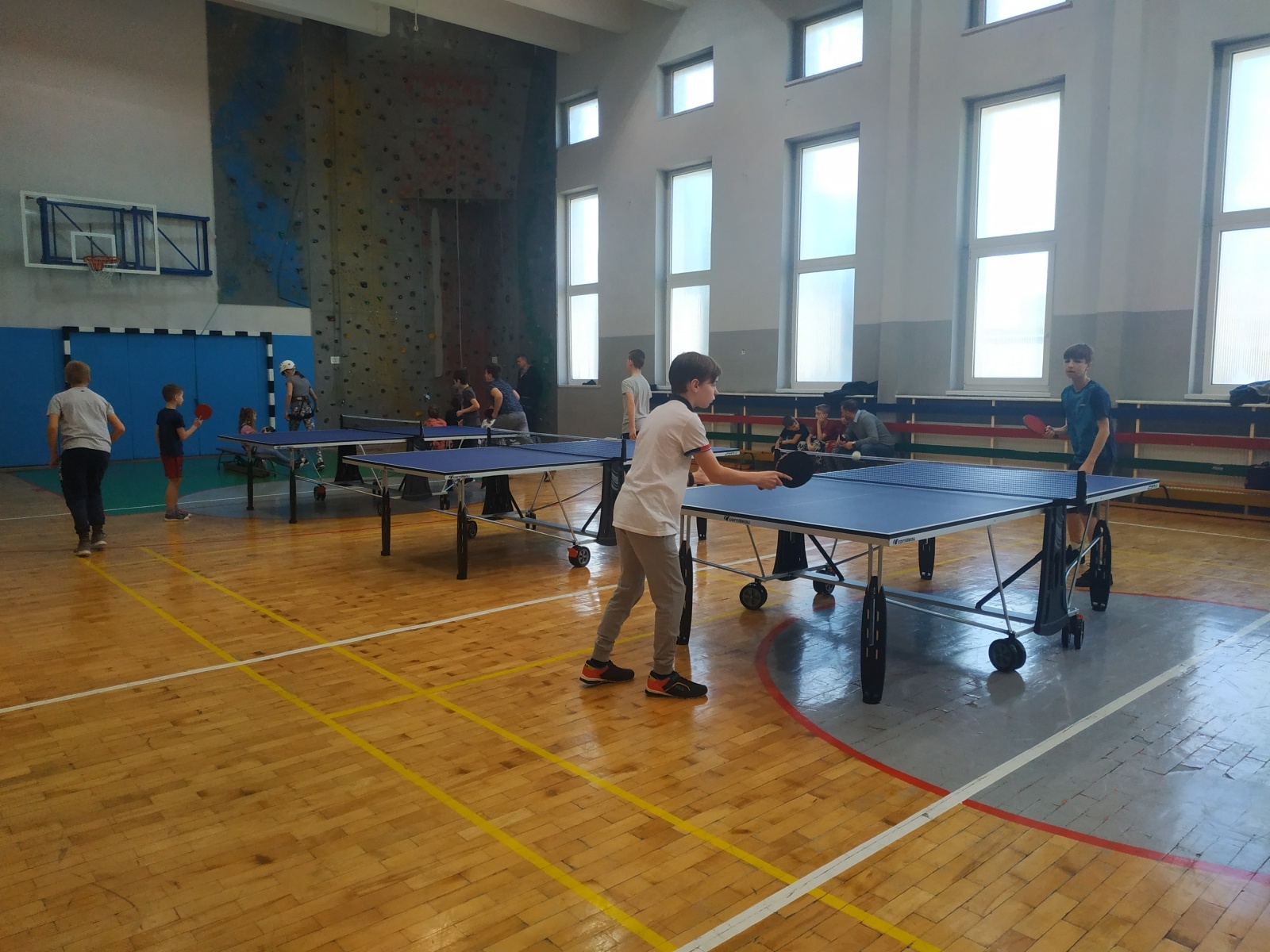 Zdjęcie w galerii na portalu naszraciborz.pl: Znamy triumfatorów turnieju tenisa w PCS wiadomości z regionu