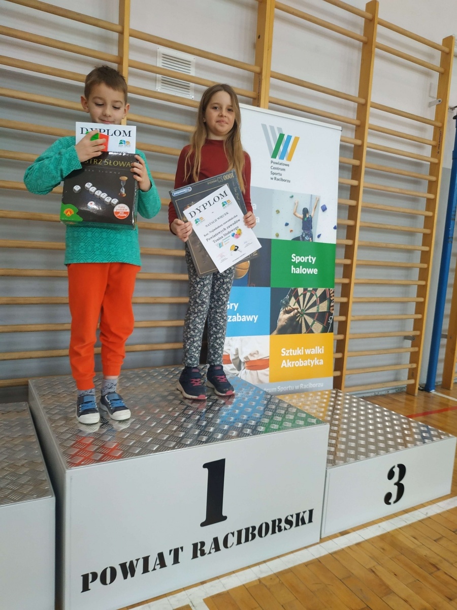 Zdjęcie w galerii na portalu naszraciborz.pl: Znamy triumfatorów turnieju tenisa w PCS wiadomości z regionu