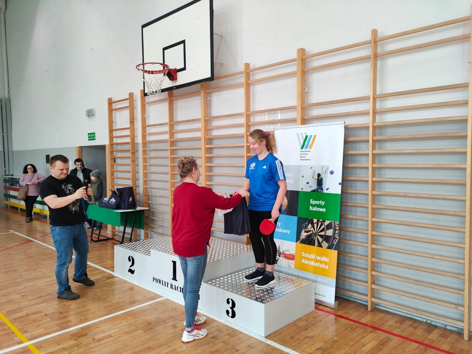 Zdjęcie w galerii na portalu naszraciborz.pl: Znamy triumfatorów turnieju tenisa w PCS wiadomości z regionu