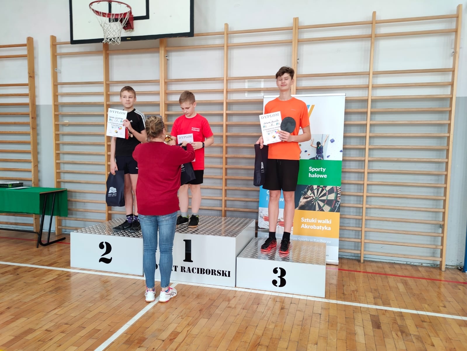 Zdjęcie w galerii na portalu naszraciborz.pl: Znamy triumfatorów turnieju tenisa w PCS wiadomości z regionu