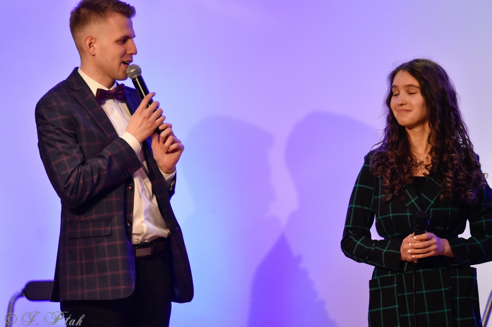 Zdjęcie w galerii na portalu naszraciborz.pl: Miraż w koncercie walentynkowym na zamku wiadomości z regionu