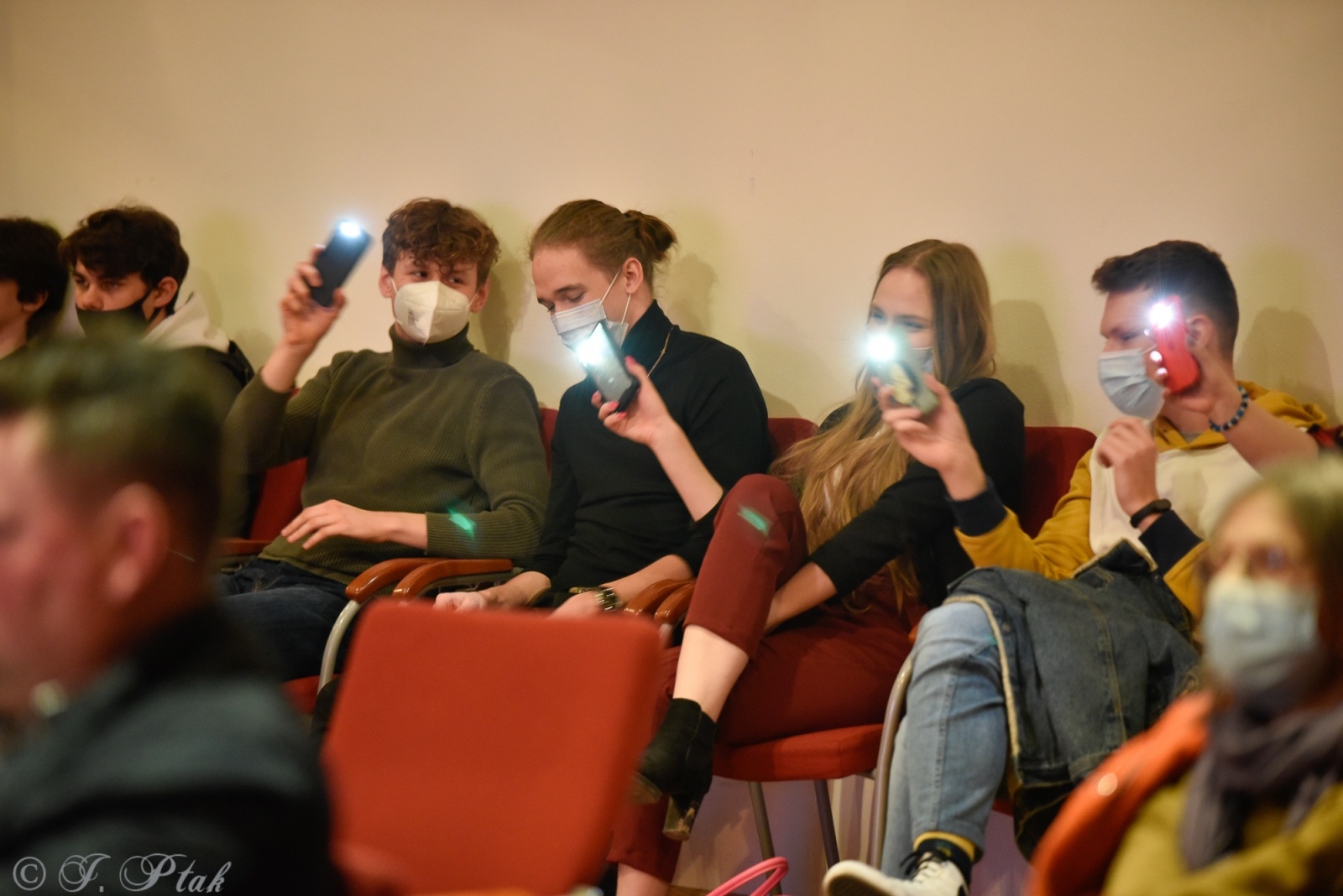 Zdjęcie w galerii na portalu naszraciborz.pl: Miraż w koncercie walentynkowym na zamku wiadomości z regionu