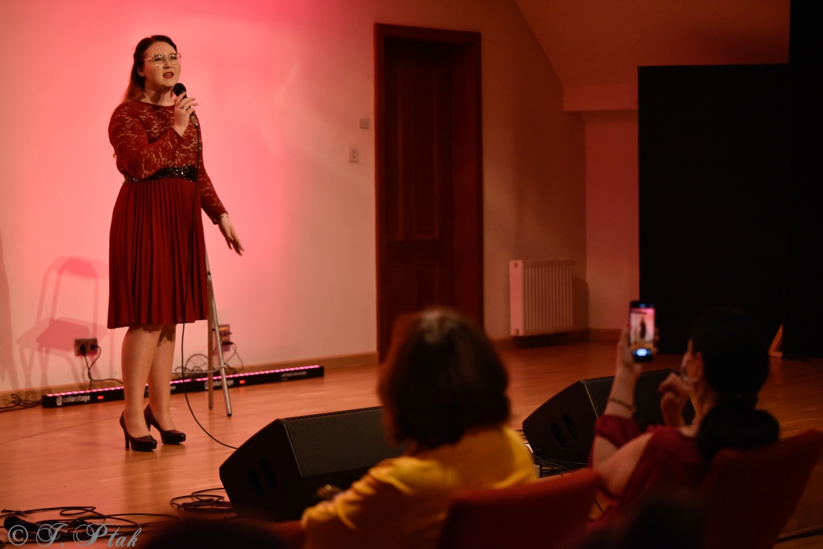 Zdjęcie w galerii na portalu naszraciborz.pl: Miraż w koncercie walentynkowym na zamku wiadomości z regionu