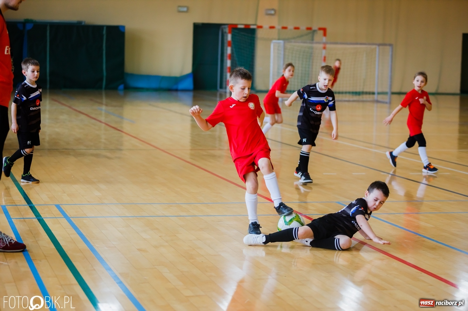 Zdjęcie w galerii na portalu naszraciborz.pl: Piłkarska rywalizacja w Rudniku. Stawką puchar Gminy Krzyżanowice [FOTO] wiadomości z regionu