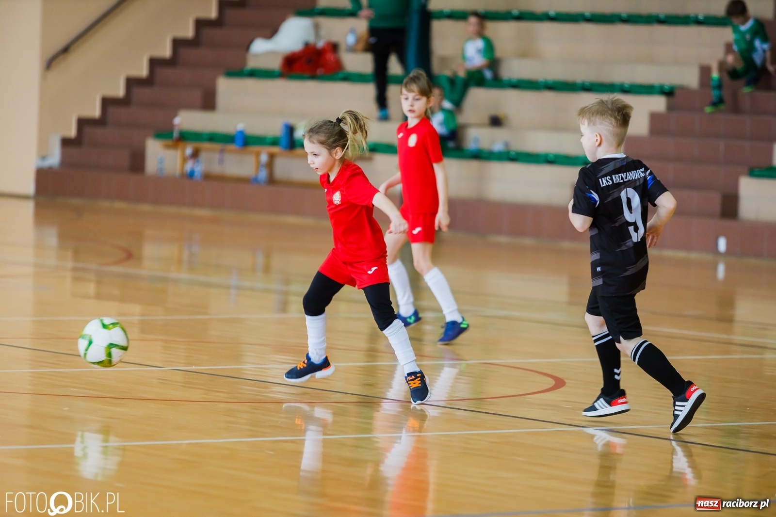 Zdjęcie w galerii na portalu naszraciborz.pl: Piłkarska rywalizacja w Rudniku. Stawką puchar Gminy Krzyżanowice [FOTO] wiadomości z regionu