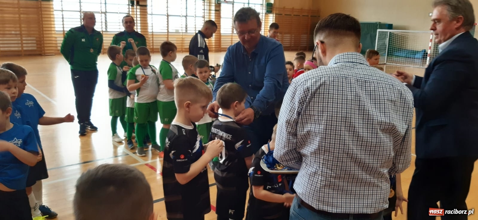 Zdjęcie w galerii na portalu naszraciborz.pl: Piłkarska rywalizacja w Rudniku. Stawką puchar Gminy Krzyżanowice [FOTO] wiadomości z regionu