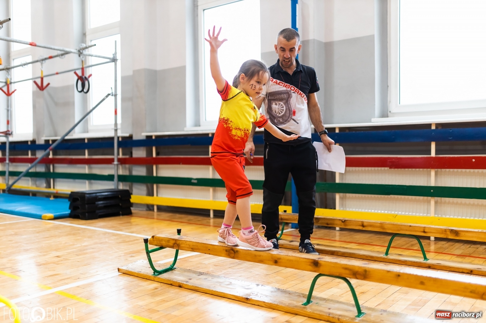 Zdjęcie w galerii na portalu naszraciborz.pl: Zwinność, szybkość, wytrzymałość. I mistrzostwa powiatu w OCR [FOTO] wiadomości z regionu