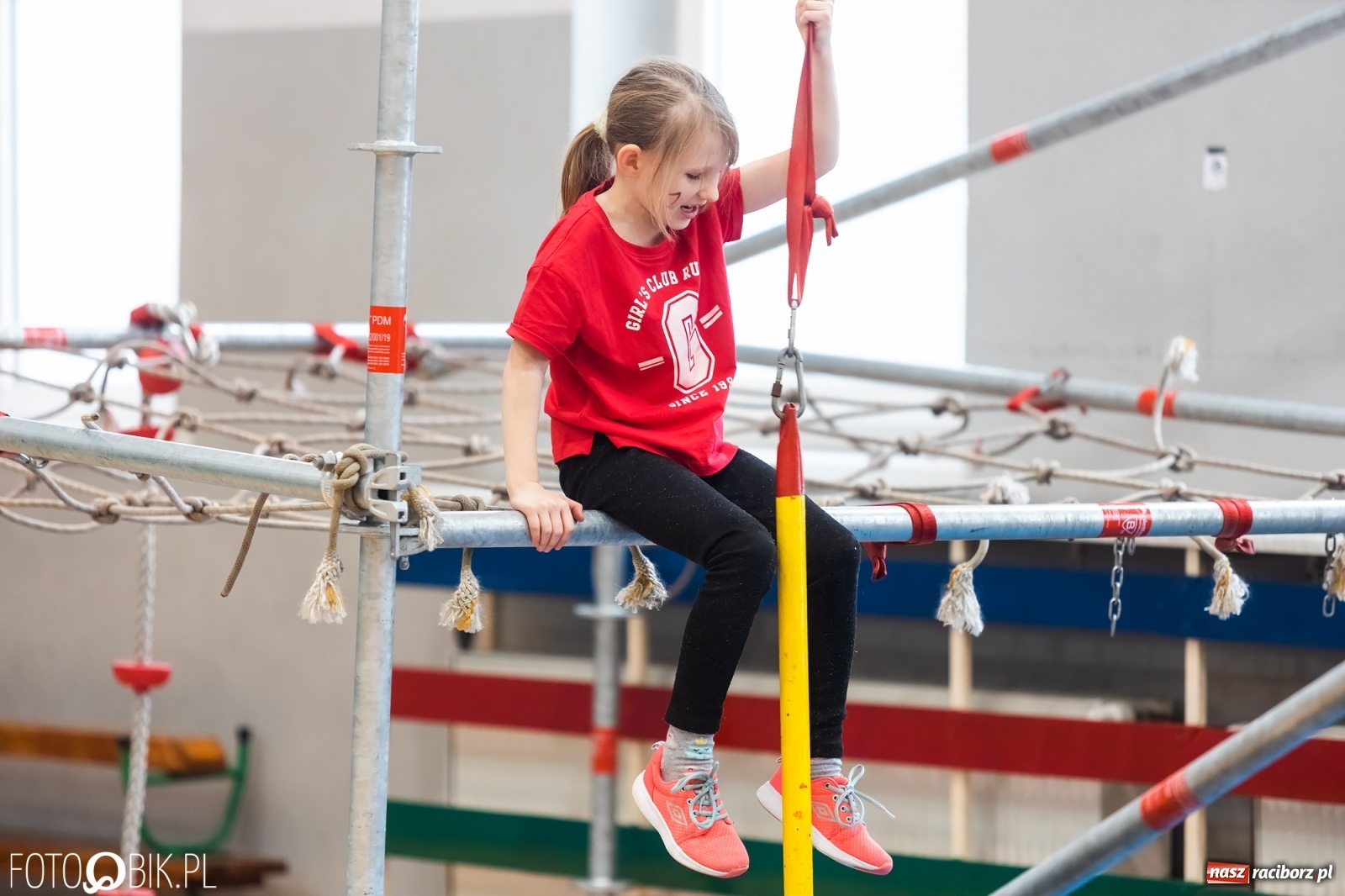 Zdjęcie w galerii na portalu naszraciborz.pl: Zwinność, szybkość, wytrzymałość. I mistrzostwa powiatu w OCR [FOTO] wiadomości z regionu