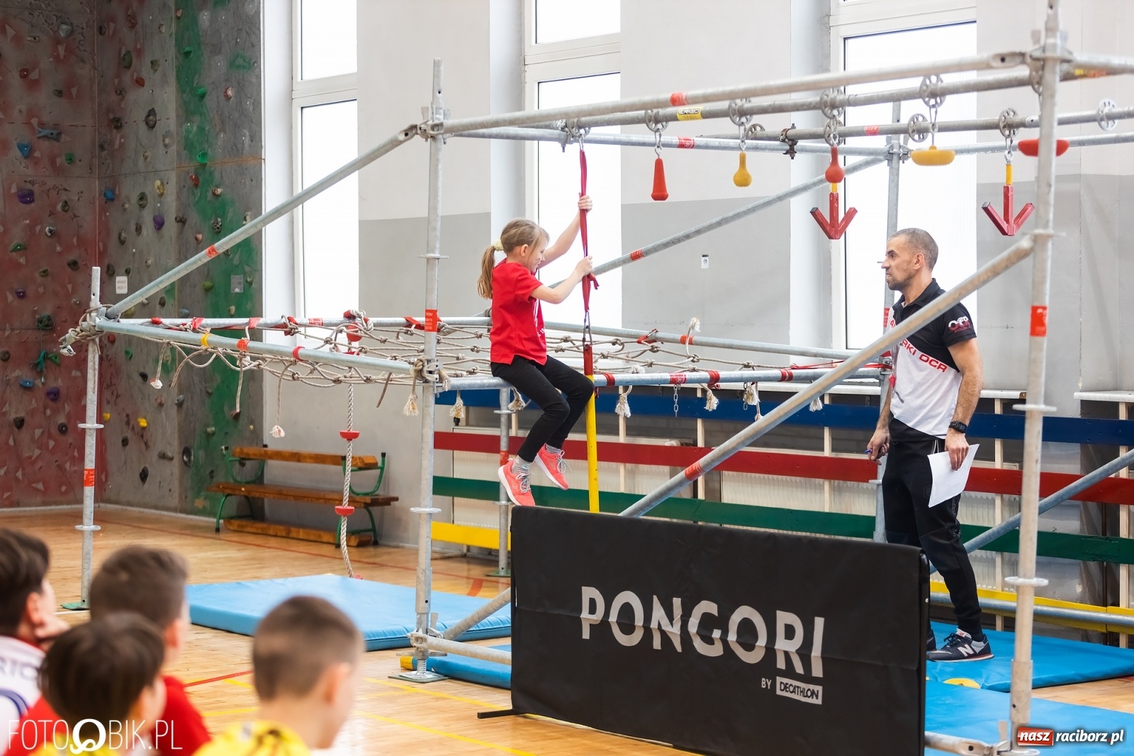 Zdjęcie w galerii na portalu naszraciborz.pl: Zwinność, szybkość, wytrzymałość. I mistrzostwa powiatu w OCR [FOTO] wiadomości z regionu