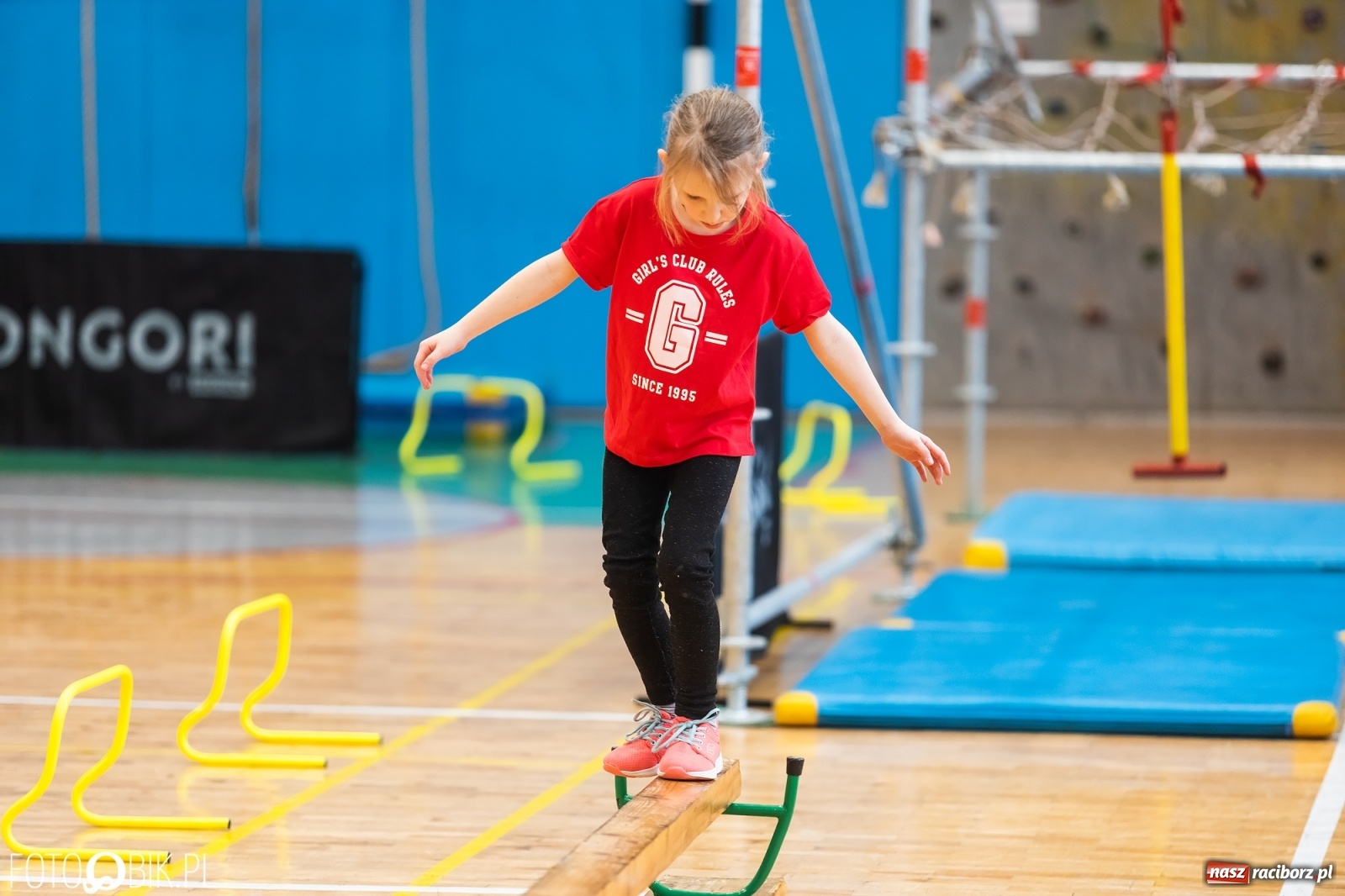 Zdjęcie w galerii na portalu naszraciborz.pl: Zwinność, szybkość, wytrzymałość. I mistrzostwa powiatu w OCR [FOTO] wiadomości z regionu