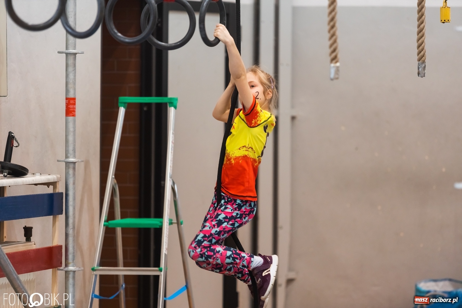 Zdjęcie w galerii na portalu naszraciborz.pl: Zwinność, szybkość, wytrzymałość. I mistrzostwa powiatu w OCR [FOTO] wiadomości z regionu