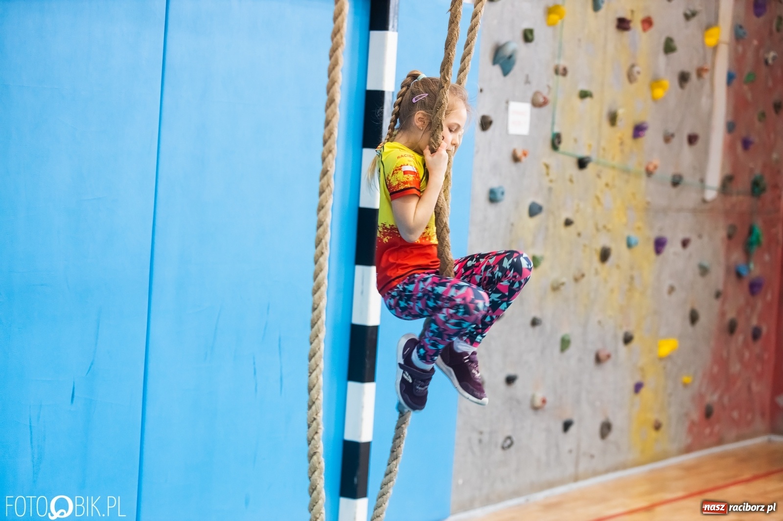 Zdjęcie w galerii na portalu naszraciborz.pl: Zwinność, szybkość, wytrzymałość. I mistrzostwa powiatu w OCR [FOTO] wiadomości z regionu