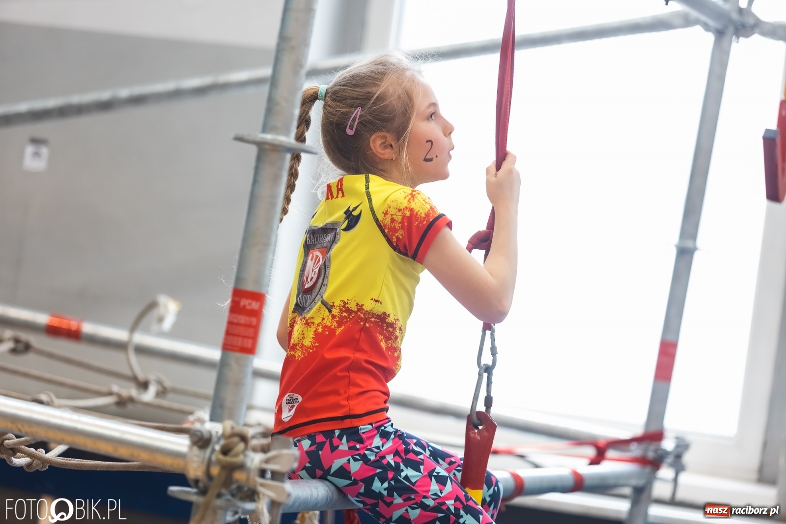 Zdjęcie w galerii na portalu naszraciborz.pl: Zwinność, szybkość, wytrzymałość. I mistrzostwa powiatu w OCR [FOTO] wiadomości z regionu