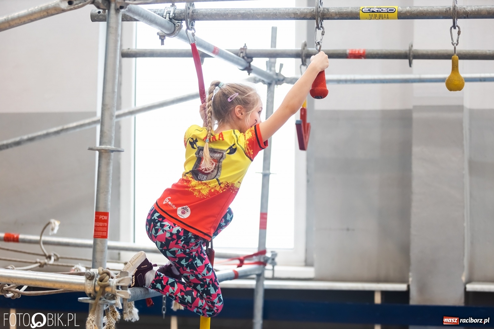 Zdjęcie w galerii na portalu naszraciborz.pl: Zwinność, szybkość, wytrzymałość. I mistrzostwa powiatu w OCR [FOTO] wiadomości z regionu