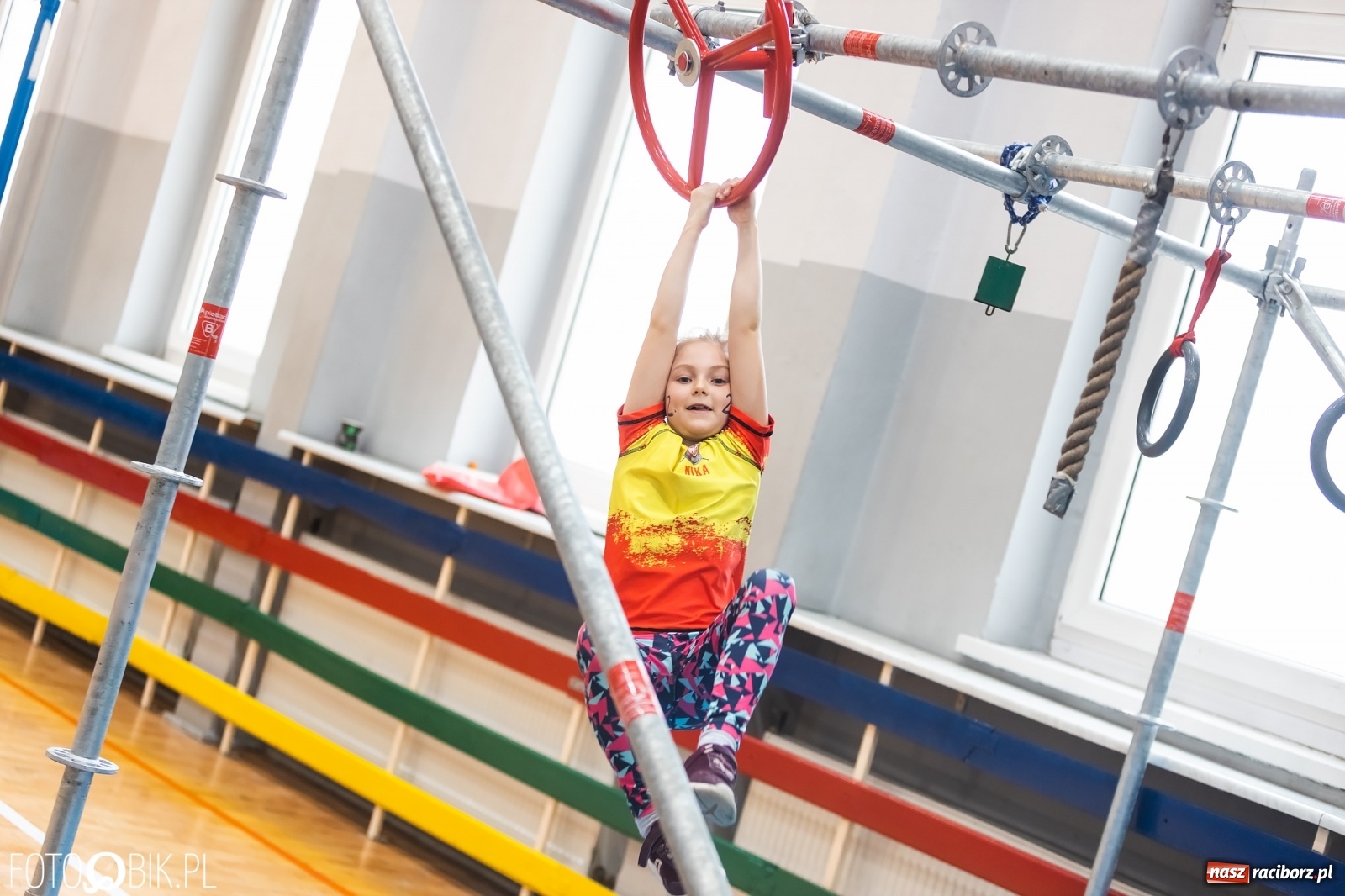 Zdjęcie w galerii na portalu naszraciborz.pl: Zwinność, szybkość, wytrzymałość. I mistrzostwa powiatu w OCR [FOTO] wiadomości z regionu
