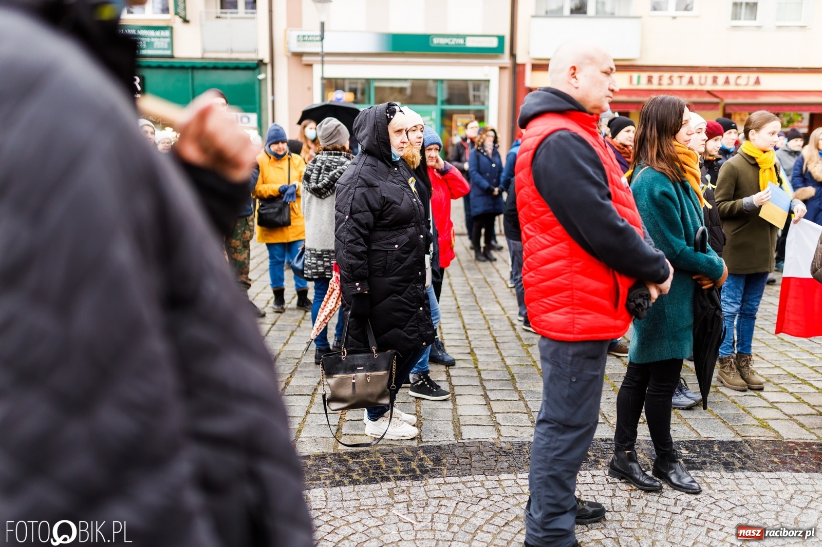 Zdjęcie w galerii na portalu naszraciborz.pl: Łzy i słowa otuchy. Racibórz wspiera Ukrainę [FOTO i WIDEO] wiadomości z regionu