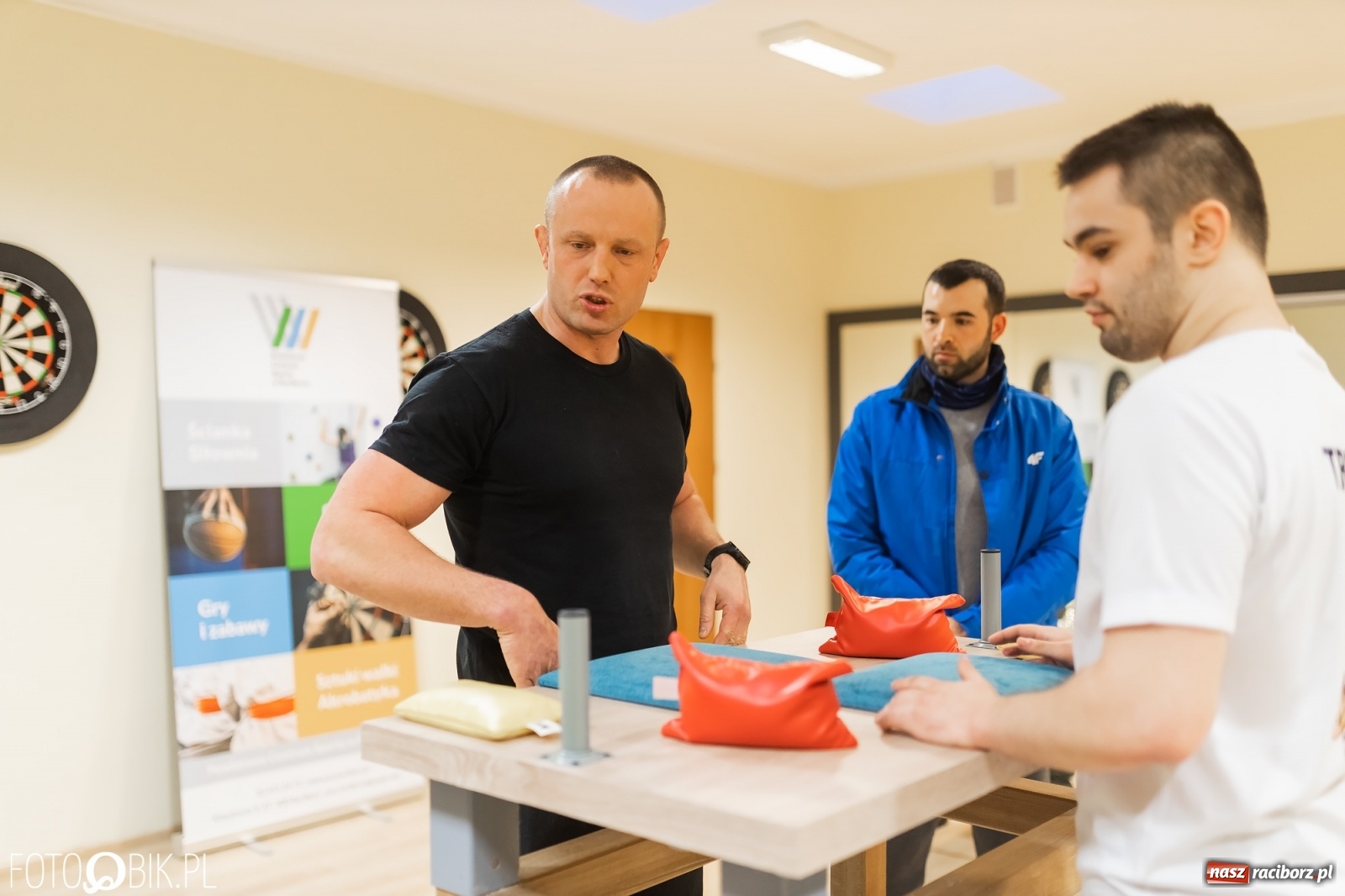 Zdjęcie w galerii na portalu naszraciborz.pl: Starcie siłaczy w PCS. I mistrzostwa w armwrestlingu za nami [FOTO] wiadomości z regionu