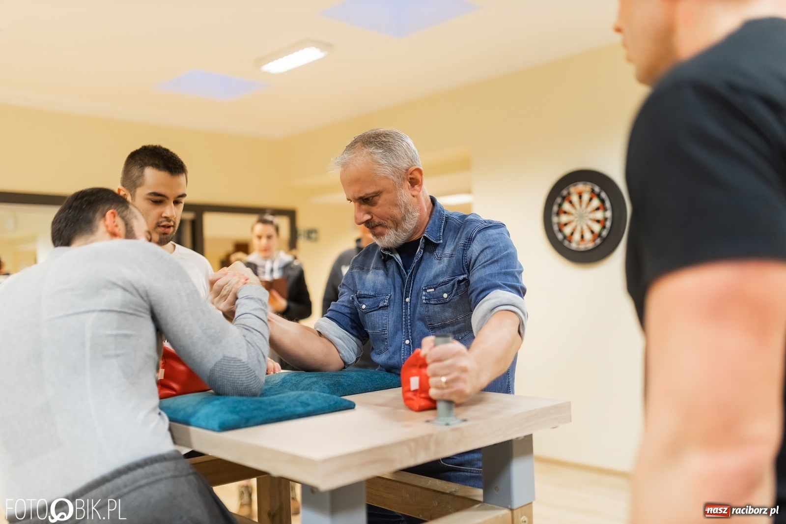 Zdjęcie w galerii na portalu naszraciborz.pl: Starcie siłaczy w PCS. I mistrzostwa w armwrestlingu za nami [FOTO] wiadomości z regionu