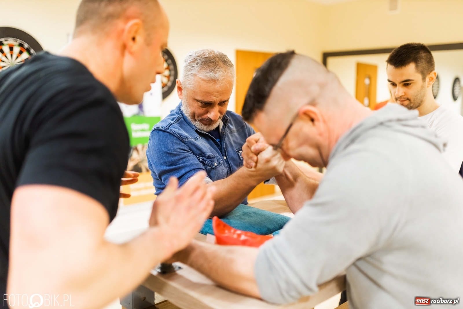 Zdjęcie w galerii na portalu naszraciborz.pl: Starcie siłaczy w PCS. I mistrzostwa w armwrestlingu za nami [FOTO] wiadomości z regionu