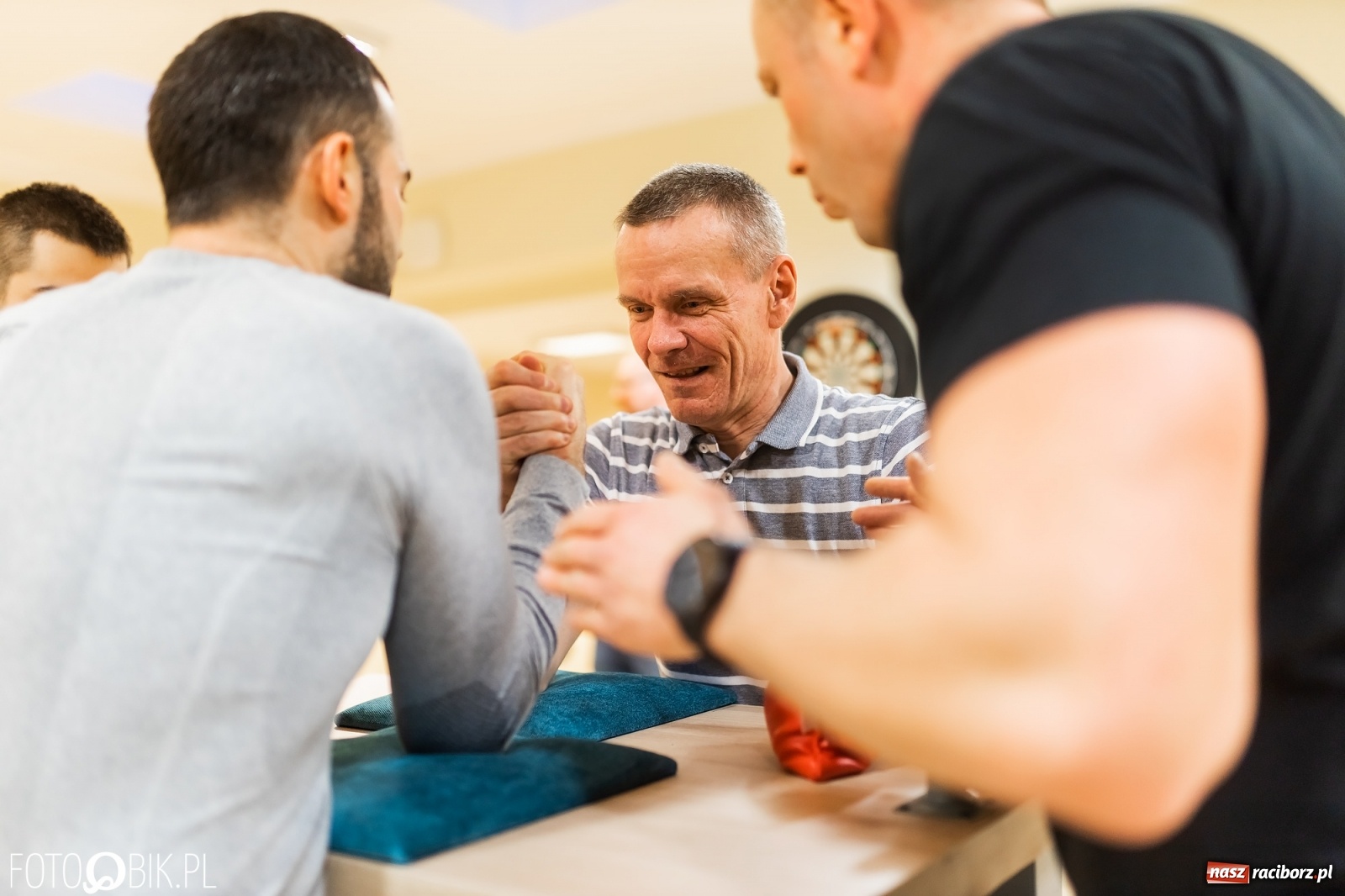 Zdjęcie w galerii na portalu naszraciborz.pl: Starcie siłaczy w PCS. I mistrzostwa w armwrestlingu za nami [FOTO] wiadomości z regionu