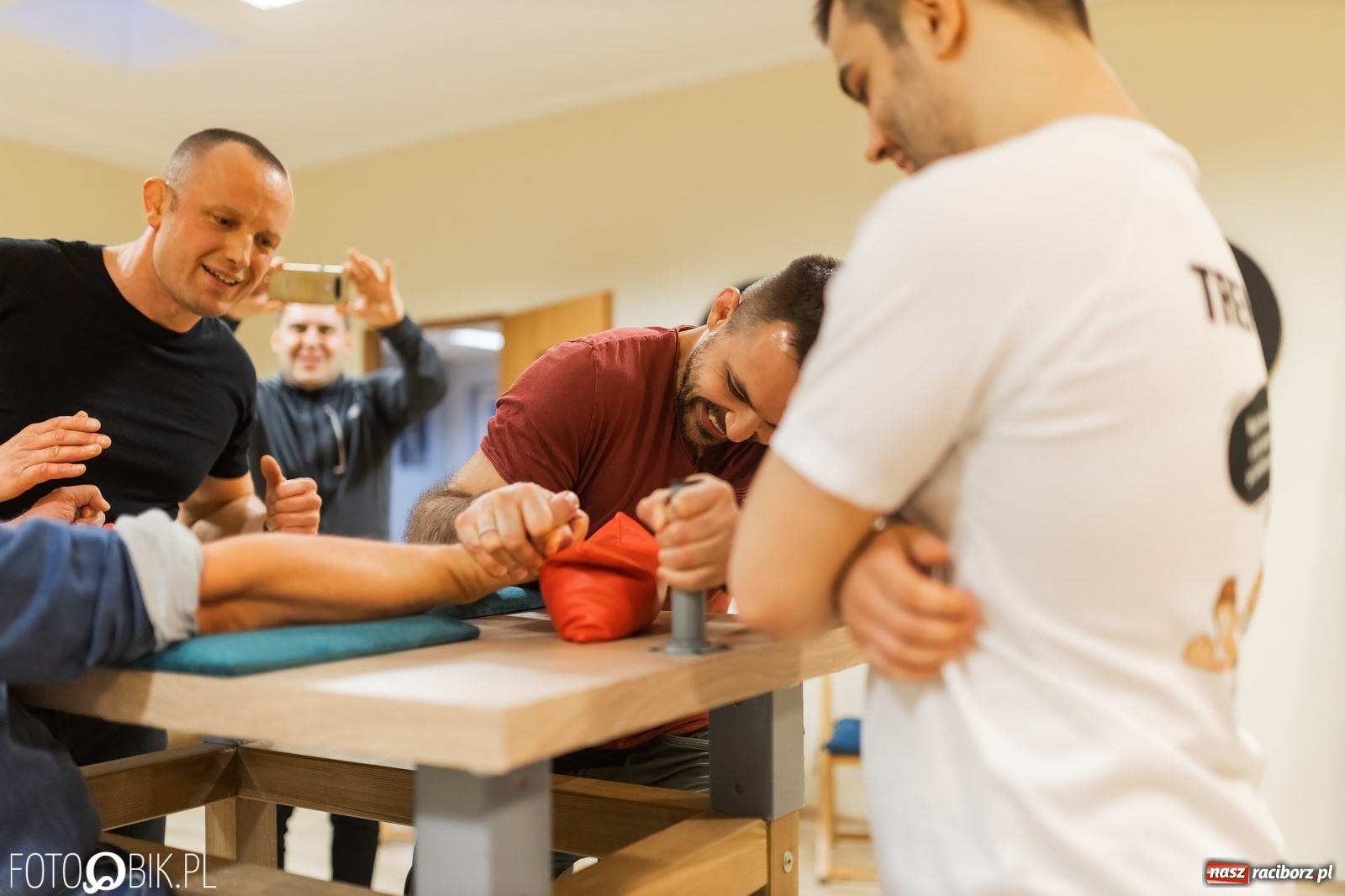 Zdjęcie w galerii na portalu naszraciborz.pl: Starcie siłaczy w PCS. I mistrzostwa w armwrestlingu za nami [FOTO] wiadomości z regionu