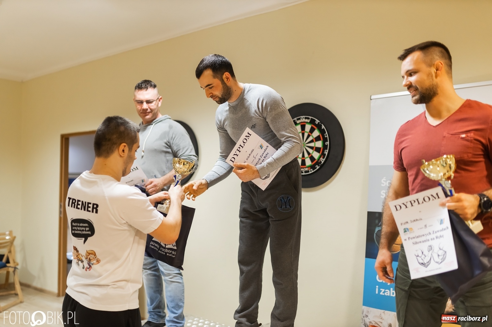 Zdjęcie w galerii na portalu naszraciborz.pl: Starcie siłaczy w PCS. I mistrzostwa w armwrestlingu za nami [FOTO] wiadomości z regionu