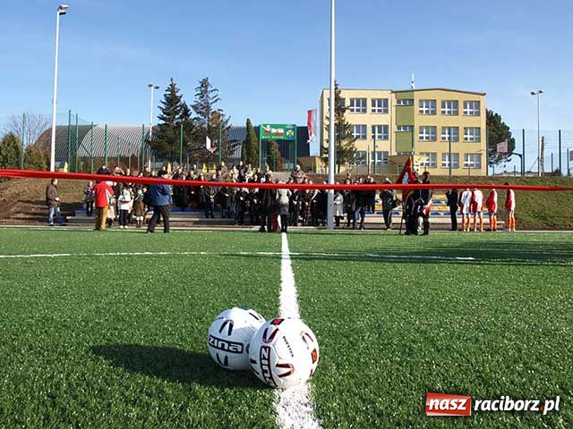 Zdjęcie w galerii na portalu naszraciborz.pl: Minister zachwycona Orlikiem wiadomości z regionu