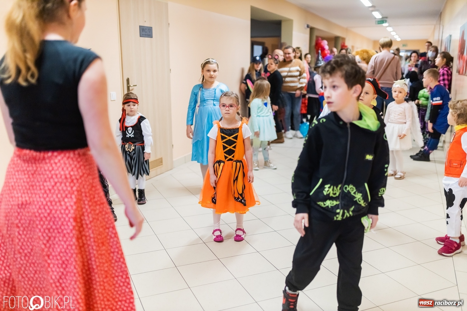 Zdjęcie w galerii na portalu naszraciborz.pl: Karnawałowy bal w Arenie Rafako na zakończenie ferii [FOTO] wiadomości z regionu