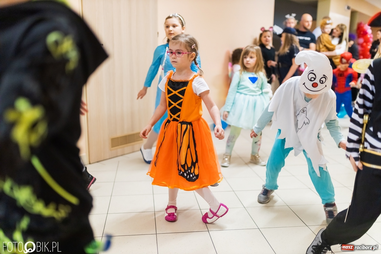 Zdjęcie w galerii na portalu naszraciborz.pl: Karnawałowy bal w Arenie Rafako na zakończenie ferii [FOTO] wiadomości z regionu