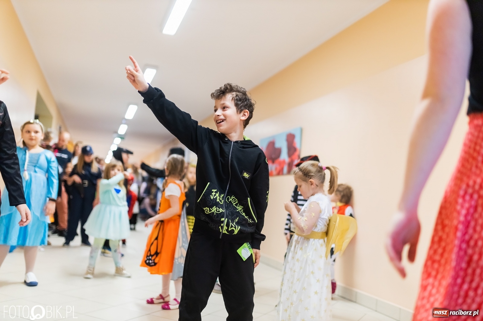 Zdjęcie w galerii na portalu naszraciborz.pl: Karnawałowy bal w Arenie Rafako na zakończenie ferii [FOTO] wiadomości z regionu