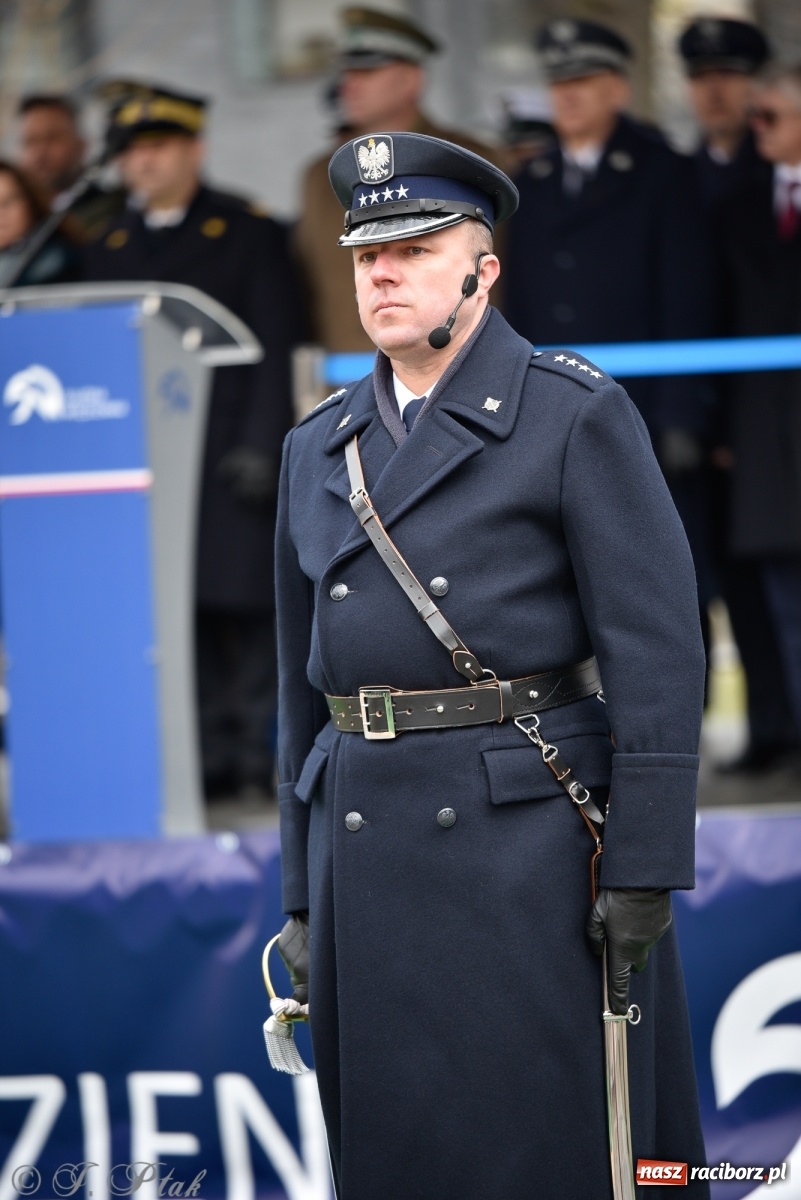 Zdjęcie w galerii na portalu naszraciborz.pl: Jeszcze nie pusty grób - przy Zakładzie Karnym odsłonięto Pomnik Żołnierzy Wyklętych [FOTO i WIDEO] wiadomości z regionu