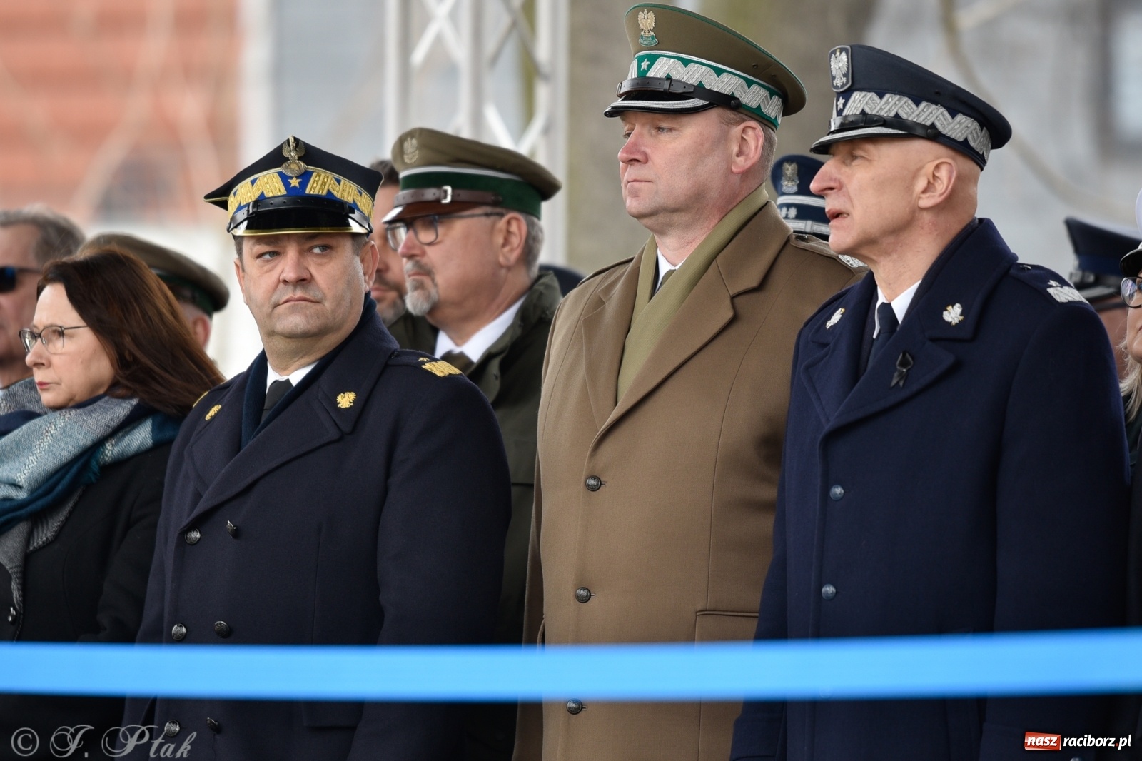 Zdjęcie w galerii na portalu naszraciborz.pl: Jeszcze nie pusty grób - przy Zakładzie Karnym odsłonięto Pomnik Żołnierzy Wyklętych [FOTO i WIDEO] wiadomości z regionu