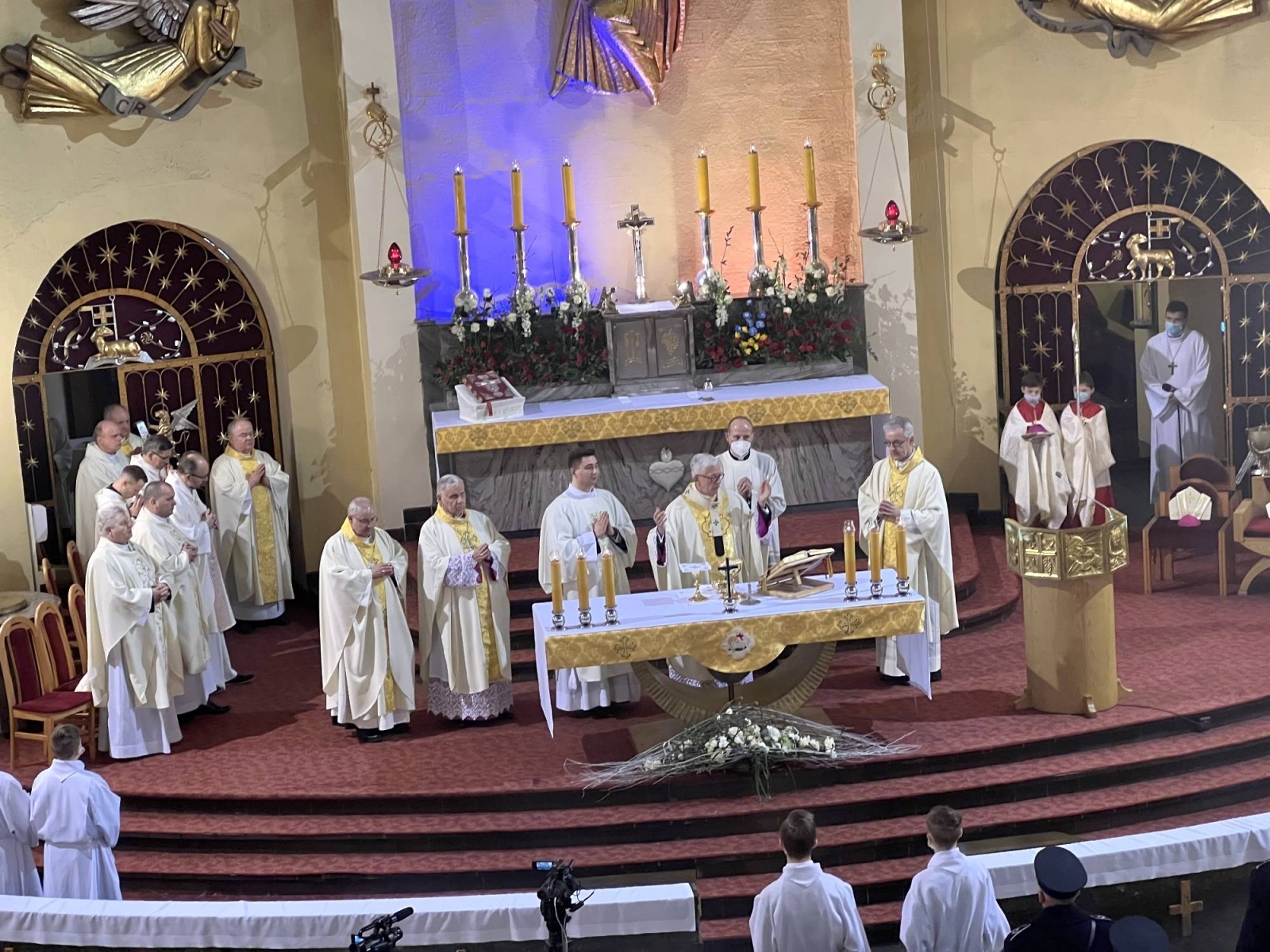 Zdjęcie w galerii na portalu naszraciborz.pl: Biskup polowy Wojska Polskiego w kościele NSPJ: Zachowali się jak trzeba! wiadomości z regionu