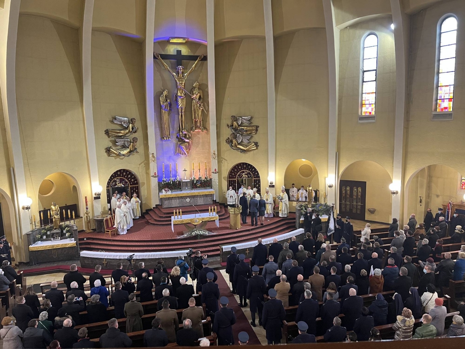 Zdjęcie w galerii na portalu naszraciborz.pl: Biskup polowy Wojska Polskiego w kościele NSPJ: Zachowali się jak trzeba! wiadomości z regionu