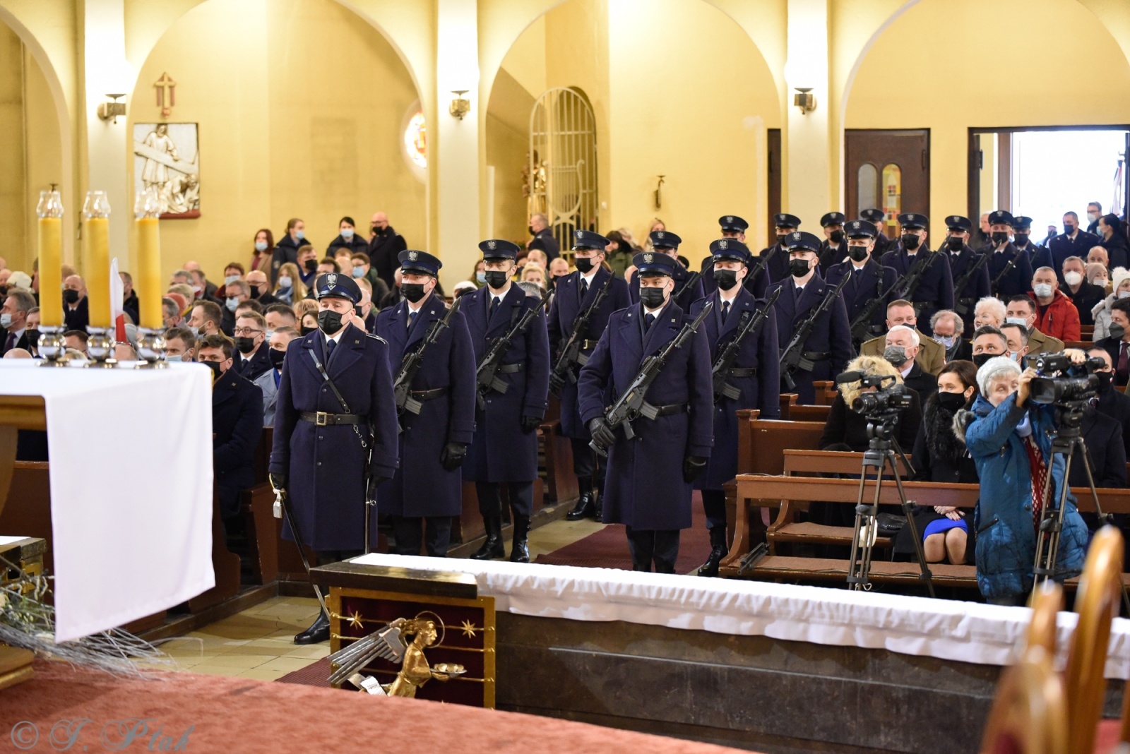 Zdjęcie w galerii na portalu naszraciborz.pl: Biskup polowy Wojska Polskiego w kościele NSPJ: Zachowali się jak trzeba! wiadomości z regionu