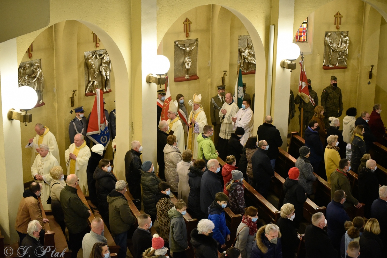 Zdjęcie w galerii na portalu naszraciborz.pl: Biskup polowy Wojska Polskiego w kościele NSPJ: Zachowali się jak trzeba! wiadomości z regionu