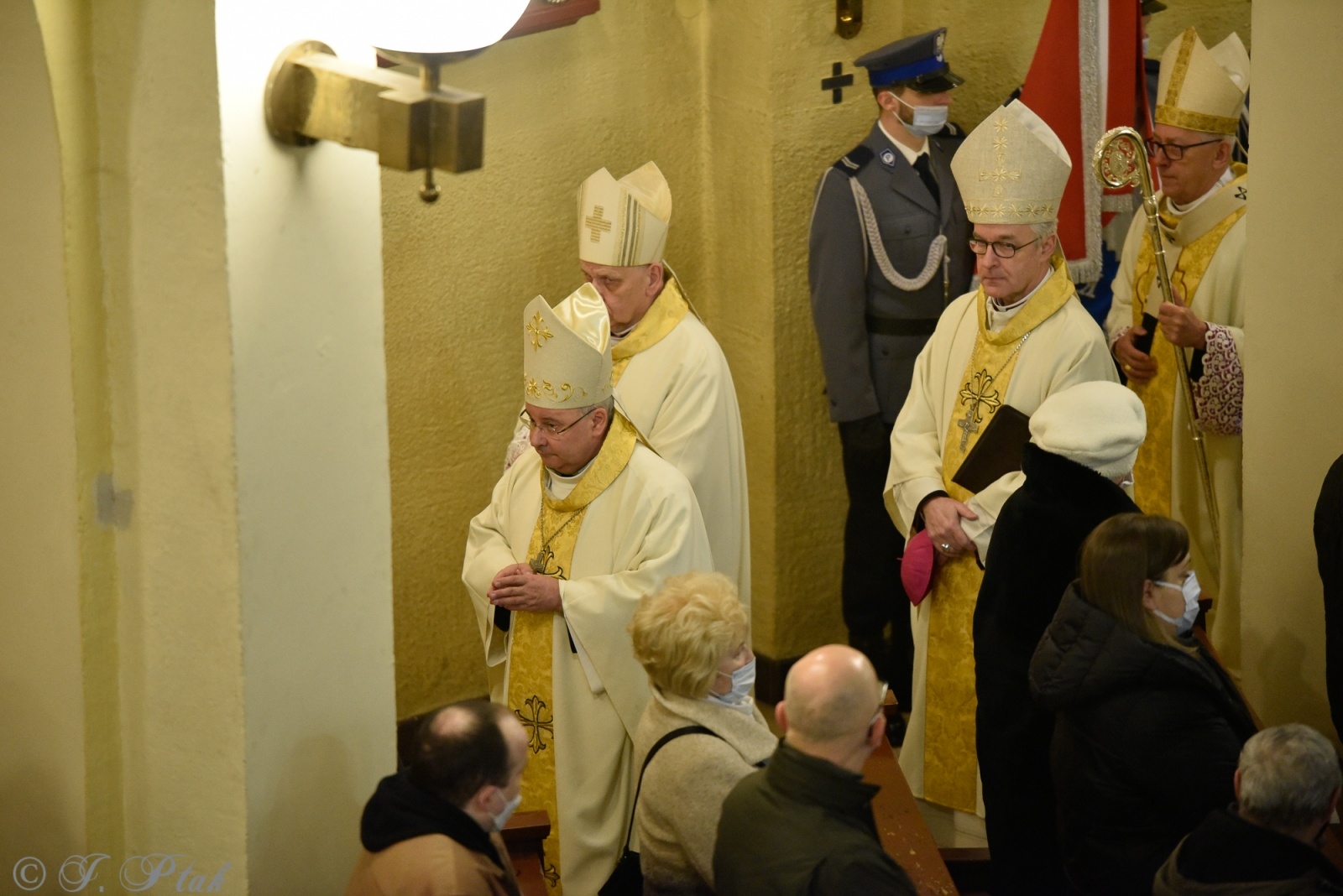 Zdjęcie w galerii na portalu naszraciborz.pl: Biskup polowy Wojska Polskiego w kościele NSPJ: Zachowali się jak trzeba! wiadomości z regionu