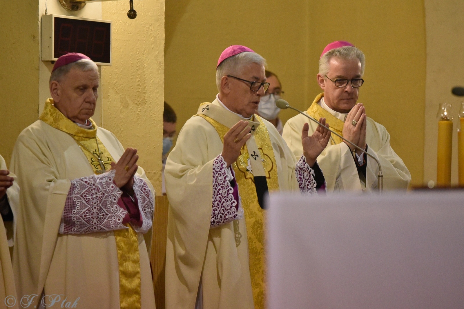 Zdjęcie w galerii na portalu naszraciborz.pl: Biskup polowy Wojska Polskiego w kościele NSPJ: Zachowali się jak trzeba! wiadomości z regionu