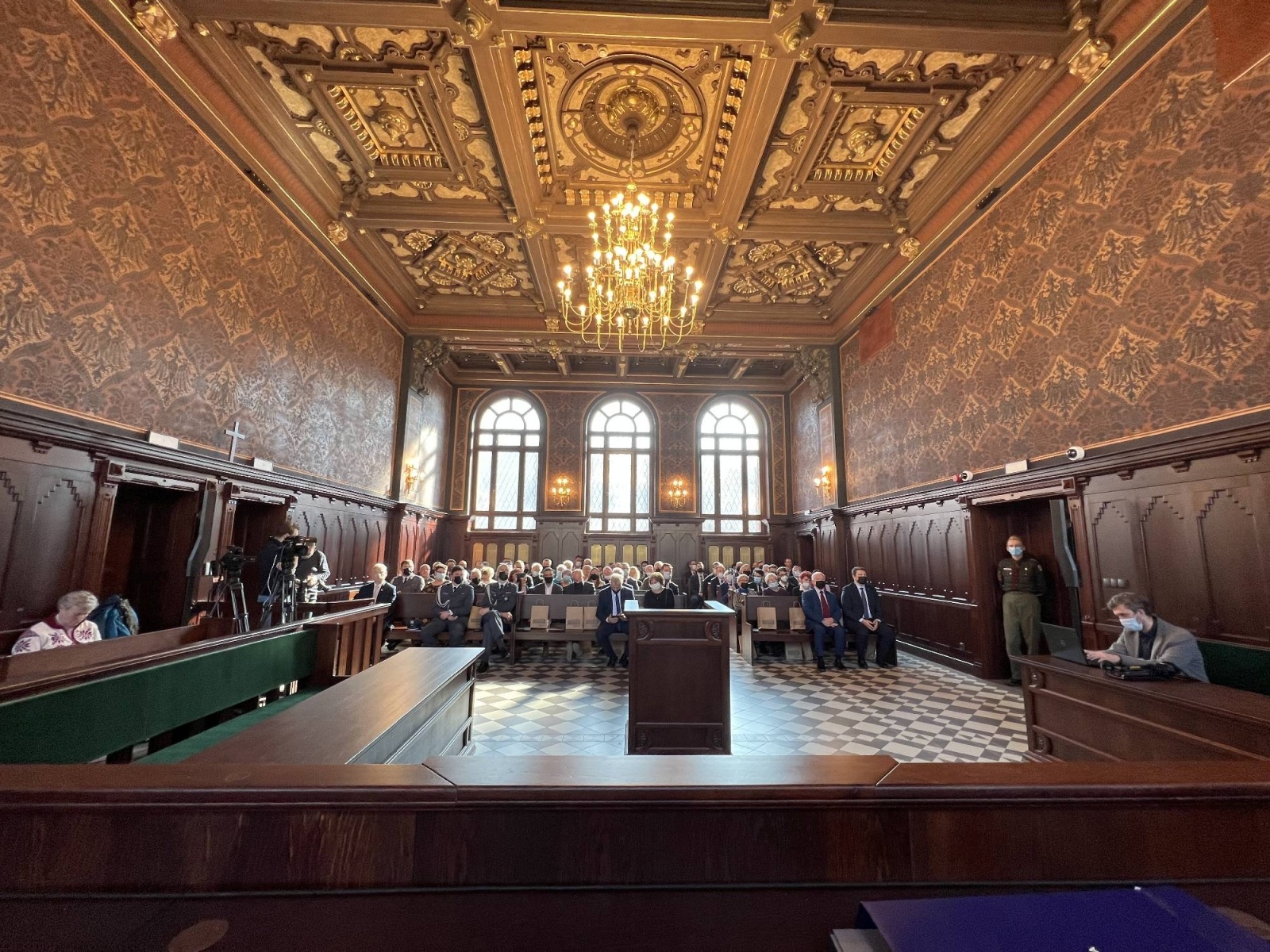 Zdjęcie w galerii na portalu naszraciborz.pl: Polskie powojenne podziemie niepodległościowe na ziemi raciborskiej po 1945 - sympozjum w gmachu Sądu Krajowego wiadomości z regionu