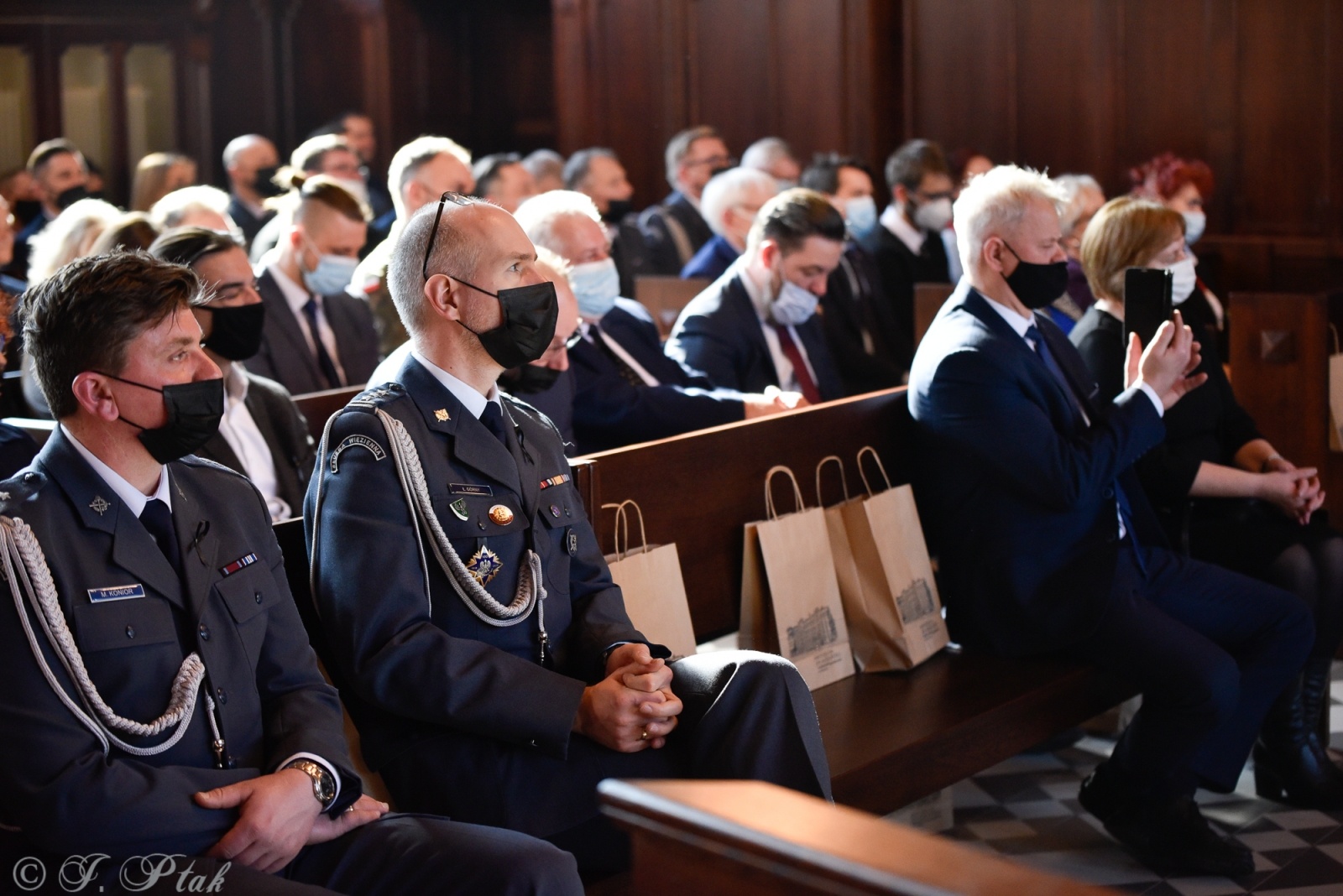 Zdjęcie w galerii na portalu naszraciborz.pl: Polskie powojenne podziemie niepodległościowe na ziemi raciborskiej po 1945 - sympozjum w gmachu Sądu Krajowego wiadomości z regionu