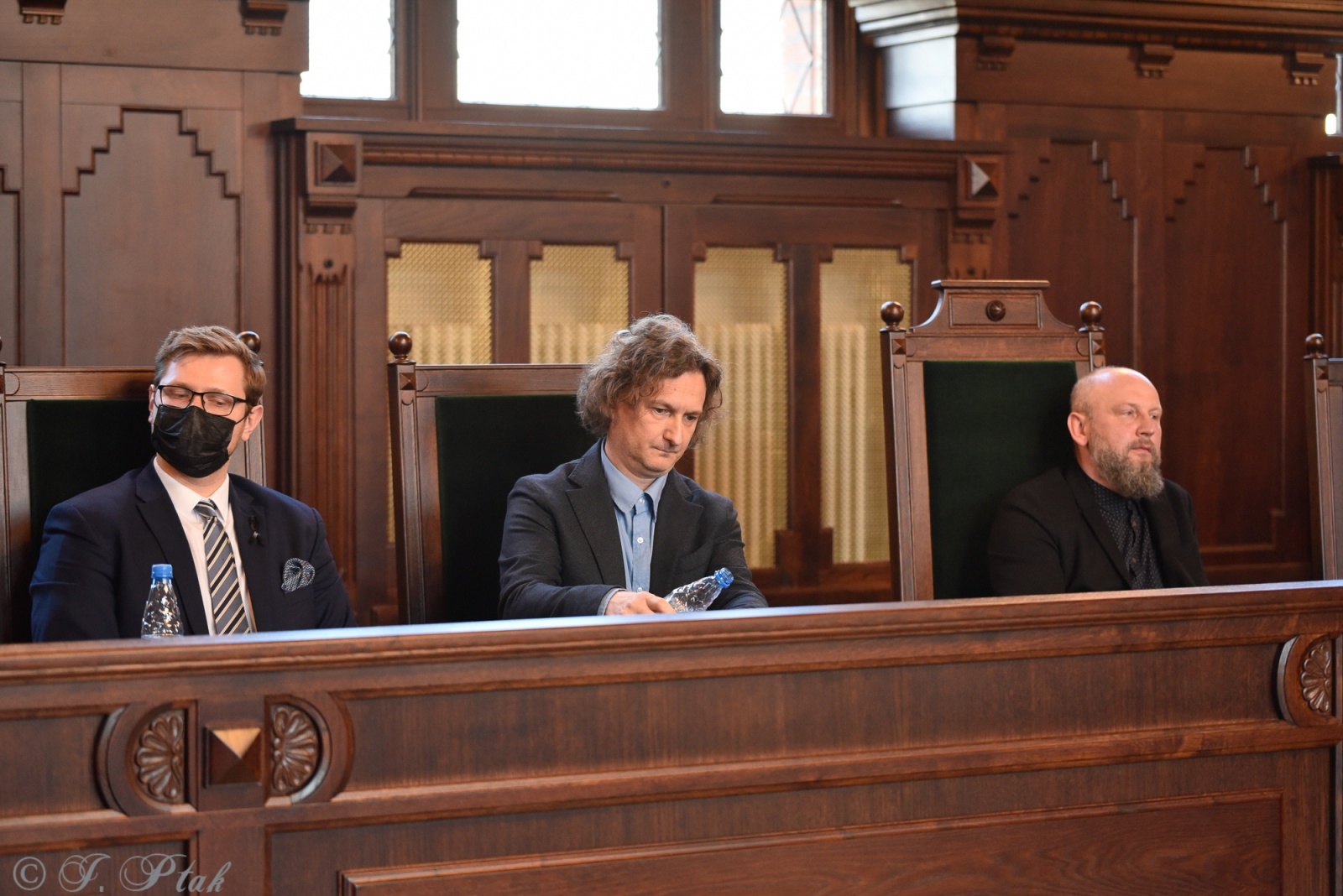 Zdjęcie w galerii na portalu naszraciborz.pl: Polskie powojenne podziemie niepodległościowe na ziemi raciborskiej po 1945 - sympozjum w gmachu Sądu Krajowego wiadomości z regionu