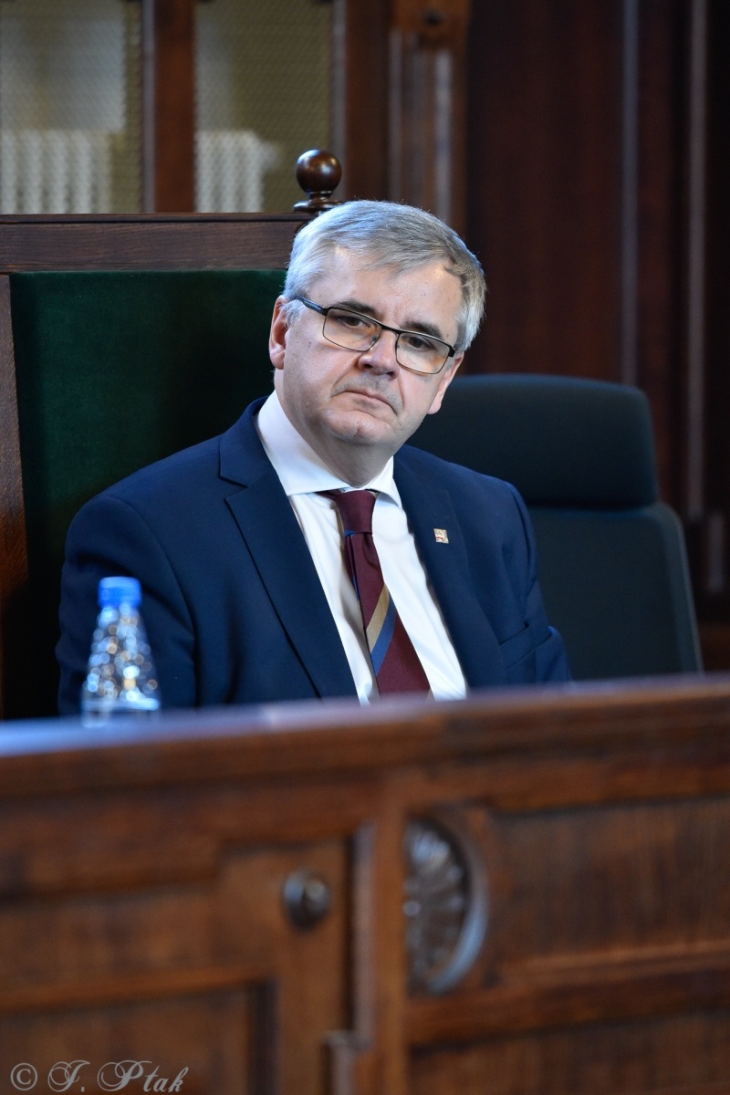 Zdjęcie w galerii na portalu naszraciborz.pl: Polskie powojenne podziemie niepodległościowe na ziemi raciborskiej po 1945 - sympozjum w gmachu Sądu Krajowego wiadomości z regionu