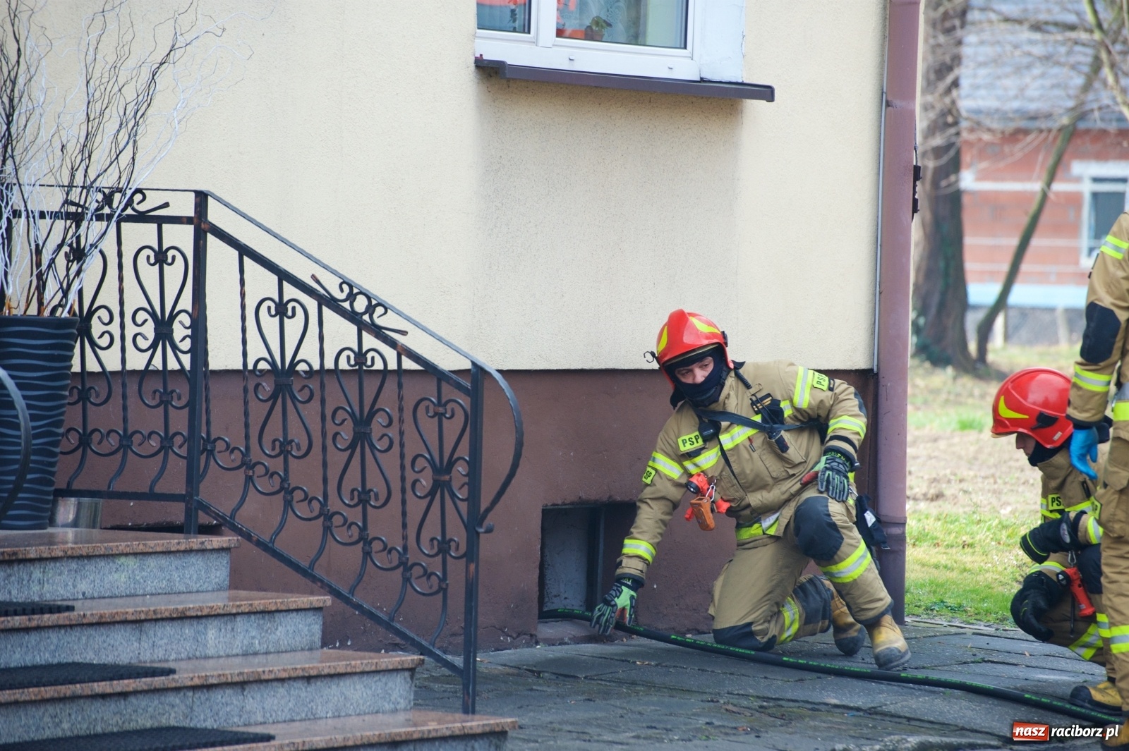 Zdjęcie w galerii na portalu naszraciborz.pl: Raport 998. Otwarcia mieszkań, pożary sadzy i ulatniający się gaz wiadomości z regionu
