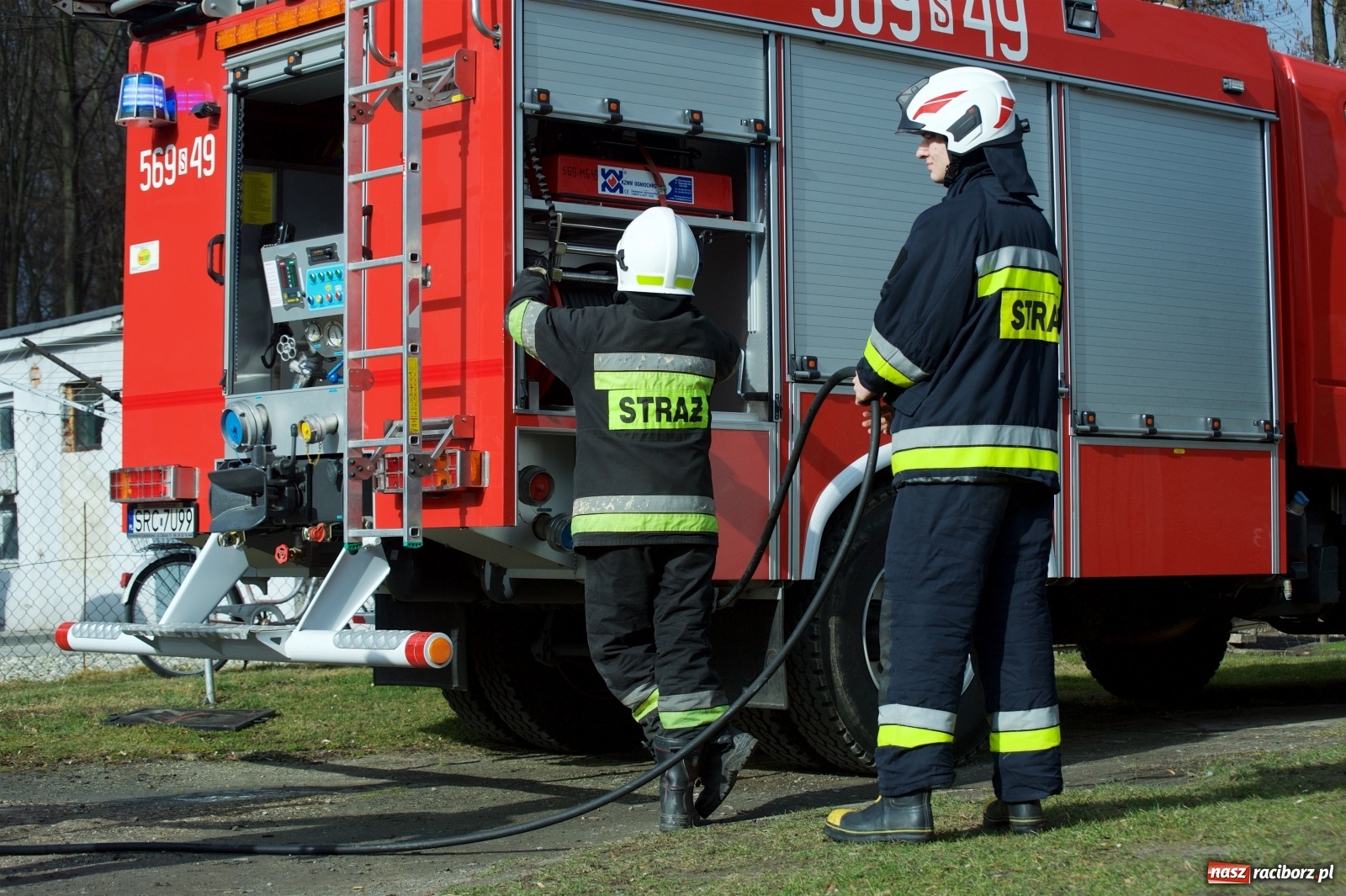 Zdjęcie w galerii na portalu naszraciborz.pl: Raport 998. Otwarcia mieszkań, pożary sadzy i ulatniający się gaz wiadomości z regionu