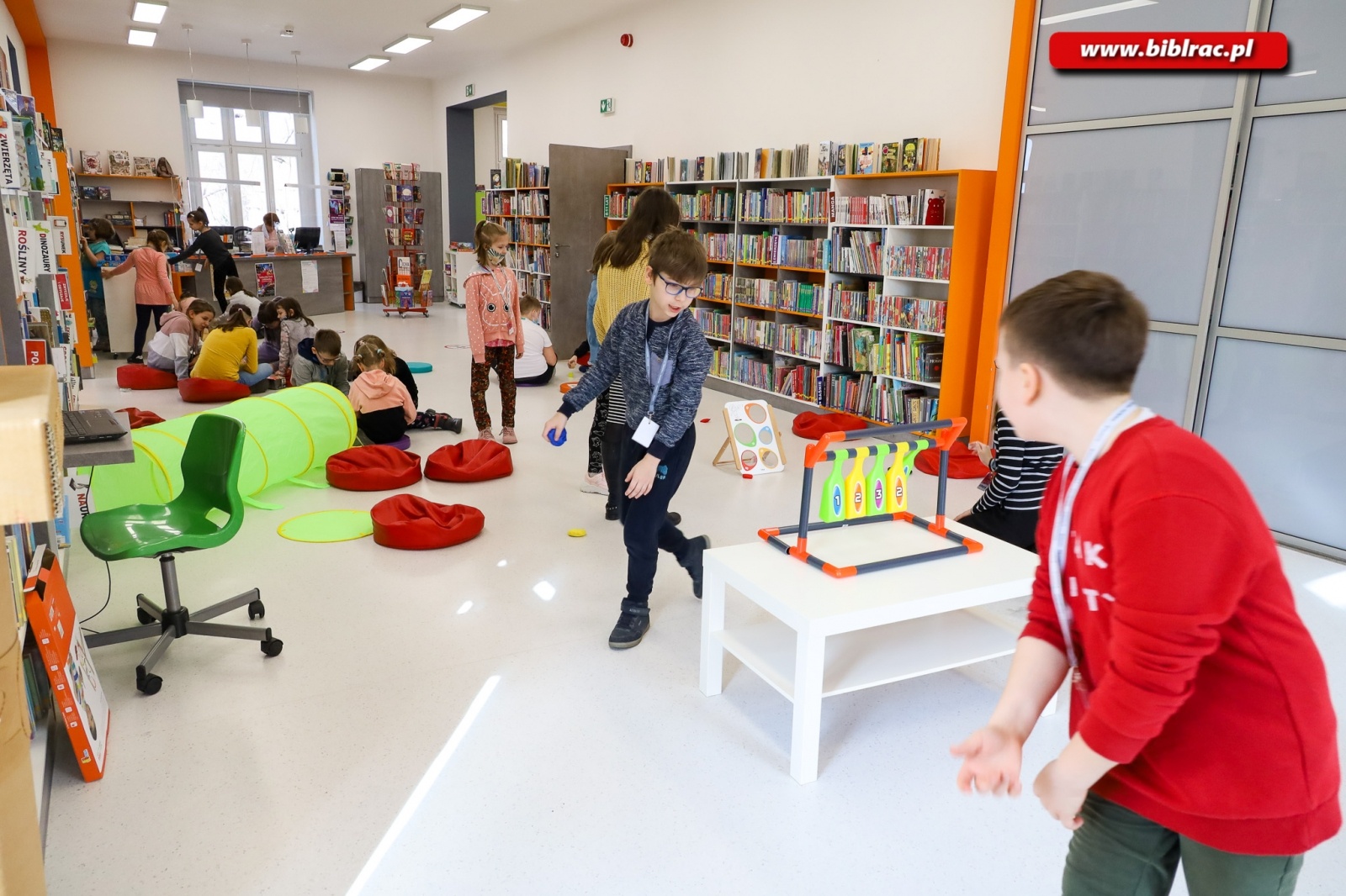 Zdjęcie w galerii na portalu naszraciborz.pl: Raciborska książnica jako wytwórnia filmowa wiadomości z regionu