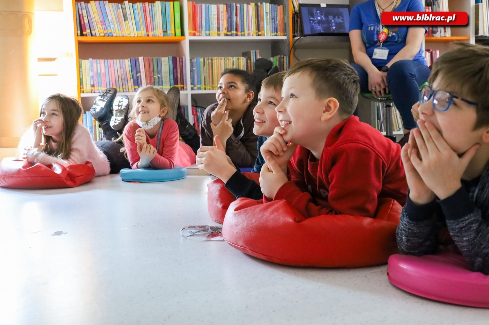 Zdjęcie w galerii na portalu naszraciborz.pl: Raciborska książnica jako wytwórnia filmowa wiadomości z regionu