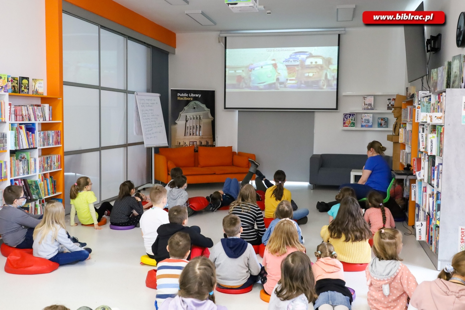 Zdjęcie w galerii na portalu naszraciborz.pl: Raciborska książnica jako wytwórnia filmowa wiadomości z regionu