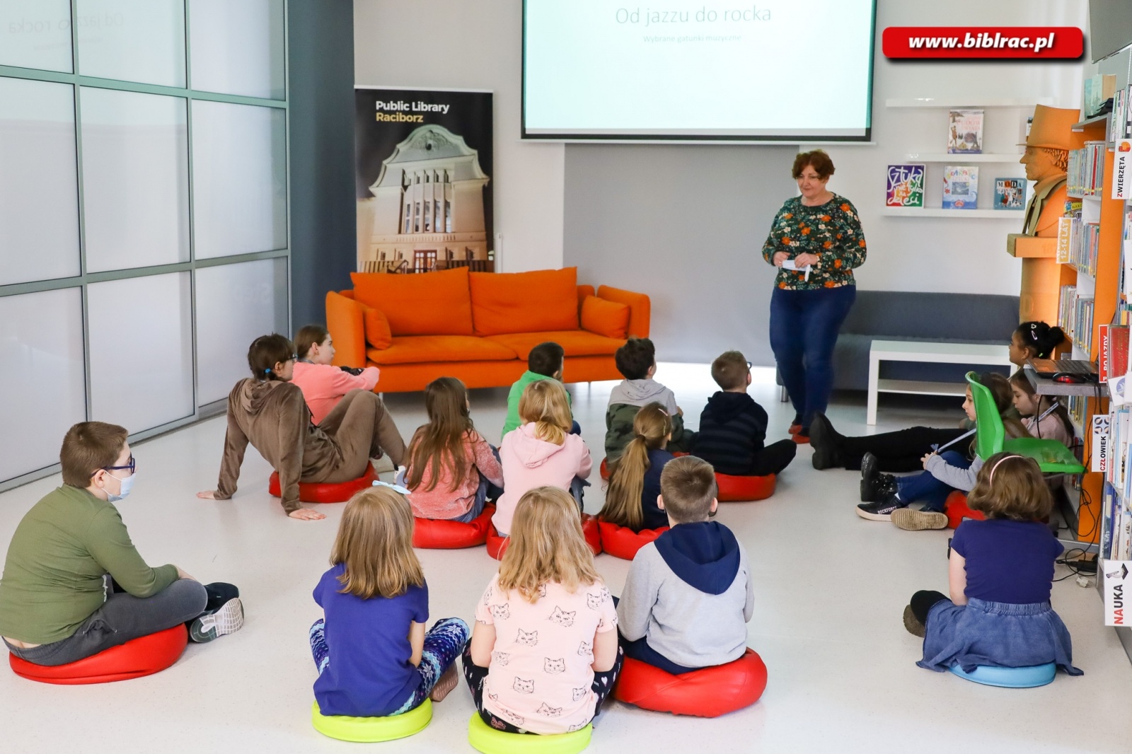 Zdjęcie w galerii na portalu naszraciborz.pl: Raciborska książnica jako wytwórnia filmowa wiadomości z regionu