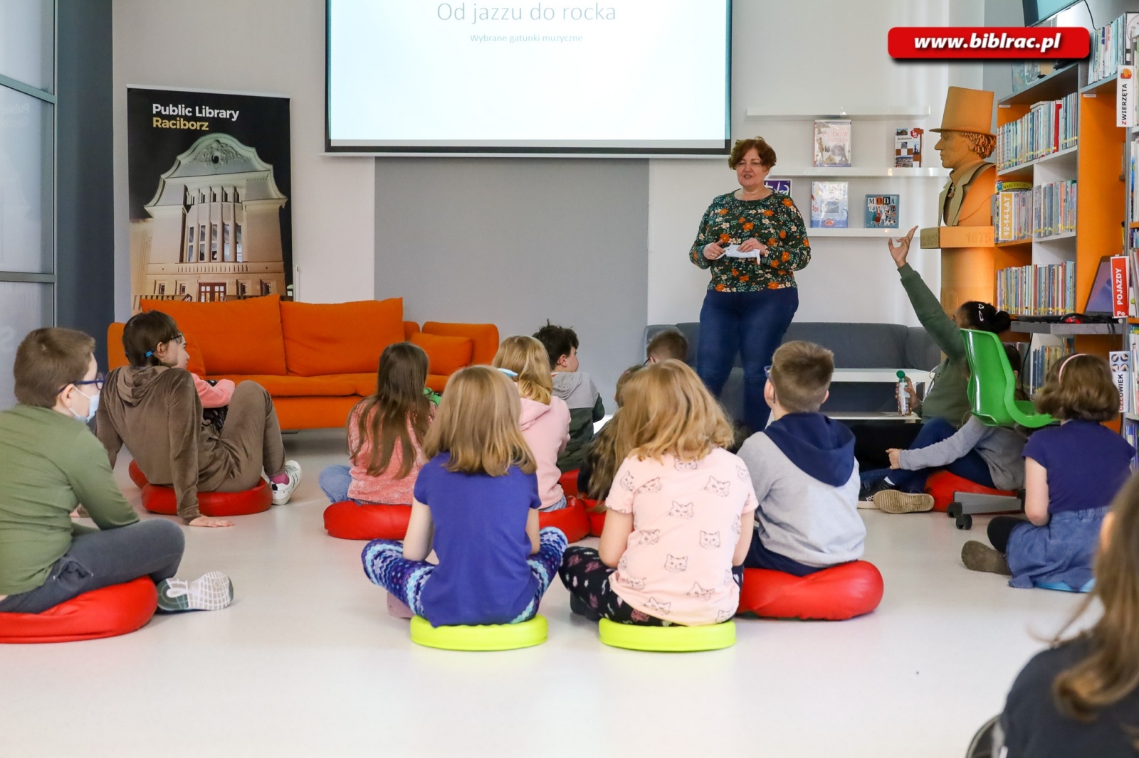 Zdjęcie w galerii na portalu naszraciborz.pl: Raciborska książnica jako wytwórnia filmowa wiadomości z regionu